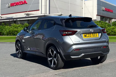 MC22DZZ Nissan Juke 1.6 Hybrid Tekna 5dr Auto Thumbnail #3