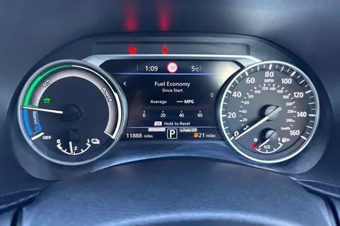 MC22DZZ Nissan Juke 1.6 Hybrid Tekna 5dr Auto Thumbnail #20