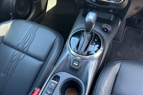 MC22DZZ Nissan Juke 1.6 Hybrid Tekna 5dr Auto Thumbnail #23