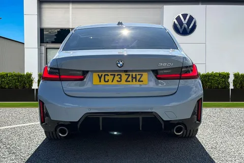 YC73ZHZ BMW 3 Series 2.0 320i M Sport Auto Euro 6 (s/s) 4dr Thumbnail #5