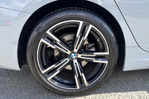 YC73ZHZ BMW 3 Series 2.0 320i M Sport Auto Euro 6 (s/s) 4dr Thumbnail #14