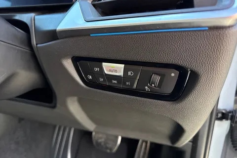 YC73ZHZ BMW 3 Series 2.0 320i M Sport Auto Euro 6 (s/s) 4dr Thumbnail #39