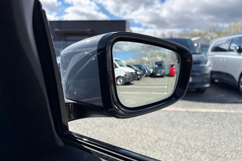 YC73ZHZ BMW 3 Series 2.0 320i M Sport Auto Euro 6 (s/s) 4dr Thumbnail #40