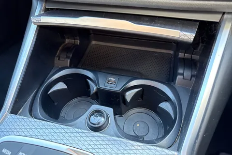 YC73ZHZ BMW 3 Series 2.0 320i M Sport Auto Euro 6 (s/s) 4dr Thumbnail #41