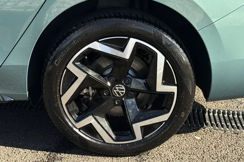 DF25EZG Volkswagen Passat 1.5 TSI eHybrid 272 R-Line 5dr DSG **INFORTAINMENT PACK, PAN ROOF, DRIVER P Thumbnail #11