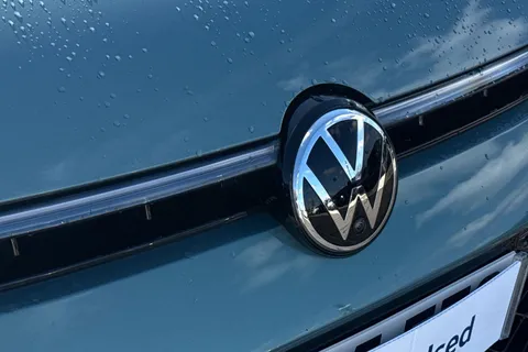 DF25EZG Volkswagen Passat 1.5 TSI eHybrid 272 R-Line 5dr DSG **INFORTAINMENT PACK, PAN ROOF, DRIVER P Thumbnail #28