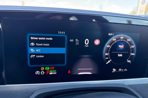 DF25EZG Volkswagen Passat 1.5 TSI eHybrid 272 R-Line 5dr DSG **INFORTAINMENT PACK, PAN ROOF, DRIVER P Thumbnail #38