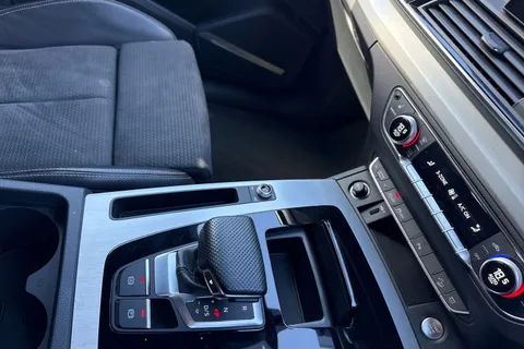 DE23XSR Audi Q5 S line 40 TDI quattro 204 PS S tronic Thumbnail #24