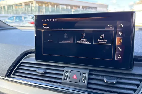 DE23XSR Audi Q5 S line 40 TDI quattro 204 PS S tronic Thumbnail #38