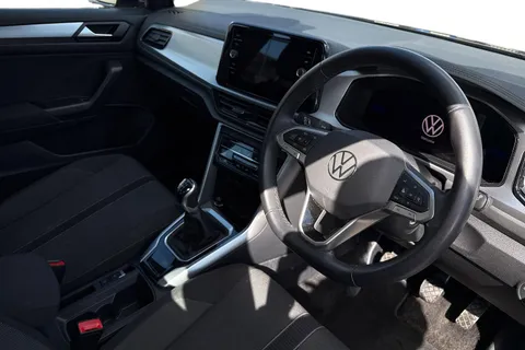 PK22UAG Volkswagen T-Roc 1.0 TSI Life 5dr Thumbnail #7