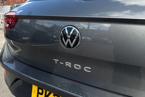 PK22UAG Volkswagen T-Roc 1.0 TSI Life 5dr Thumbnail #24
