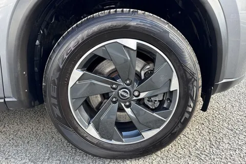 DG74CLV Nissan X-Trail 1.5 h e-POWER N-Connecta Auto e-4ORCE Euro 6 (s/s) 5dr Thumbnail #11