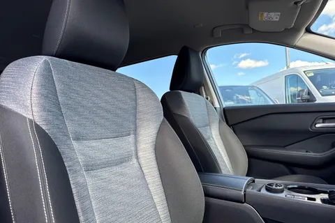 DG74CLV Nissan X-Trail 1.5 h e-POWER N-Connecta Auto e-4ORCE Euro 6 (s/s) 5dr Thumbnail #25