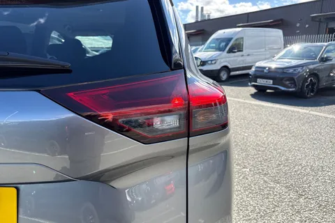 DG74CLV Nissan X-Trail 1.5 h e-POWER N-Connecta Auto e-4ORCE Euro 6 (s/s) 5dr Thumbnail #27