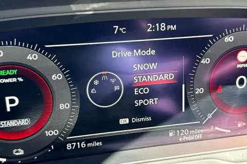 DG74CLV Nissan X-Trail 1.5 h e-POWER N-Connecta Auto e-4ORCE Euro 6 (s/s) 5dr Thumbnail #49