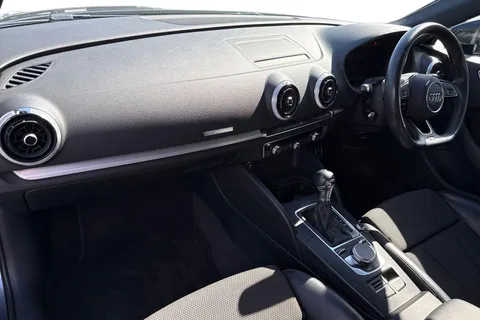 GF19HCK Audi A3 1.5 TFSI CoD 35 Black Edition Sportback S Tronic Euro 6 (s/s) 5dr Thumbnail #10