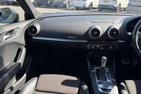 GF19HCK Audi A3 1.5 TFSI CoD 35 Black Edition Sportback S Tronic Euro 6 (s/s) 5dr Thumbnail #16