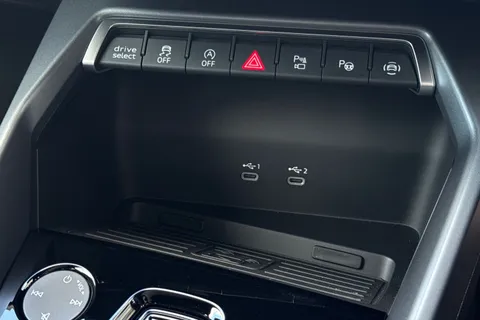 DT75AAF Audi RS 3 RS 3 Sportback Carbon Vorsprung 400 PS S tronic Thumbnail #48