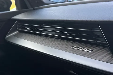 DT75AAF Audi RS 3 RS 3 Sportback Carbon Vorsprung 400 PS S tronic Thumbnail #50