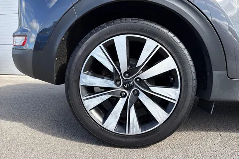 SC66PCU Kia Sportage 1.7 CRDi ISG 3 5dr Thumbnail #13