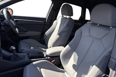 BP20OVL Audi Q3 2.0 TFSI 45 S line S Tronic quattro Euro 6 (s/s) 5dr Thumbnail #17