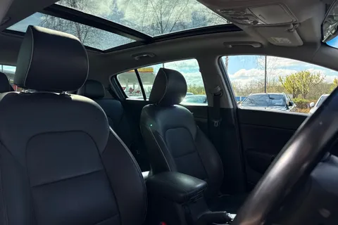 SC66PCU Kia Sportage 1.7 CRDi ISG 3 5dr Thumbnail #24