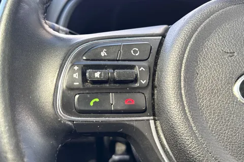 SC66PCU Kia Sportage 1.7 CRDi ISG 3 5dr Thumbnail #37