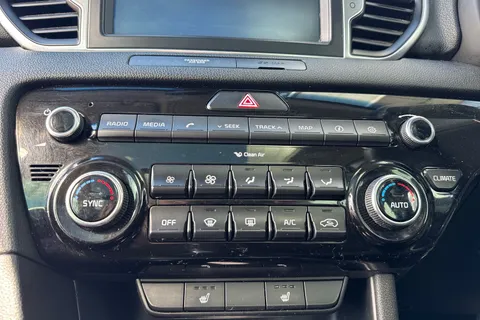 SC66PCU Kia Sportage 1.7 CRDi ISG 3 5dr Thumbnail #40