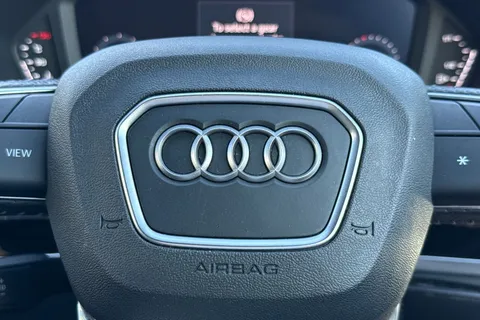 BP20OVL Audi Q3 2.0 TFSI 45 S line S Tronic quattro Euro 6 (s/s) 5dr Thumbnail #40