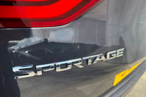SC66PCU Kia Sportage 1.7 CRDi ISG 3 5dr Thumbnail #46