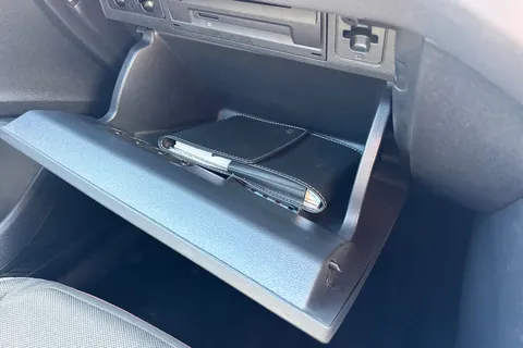 DU70CYA Volkswagen Polo 2.0 TSI GTI+ 5dr DSG ⭐1 Year VW Warranty⭐ Thumbnail #42