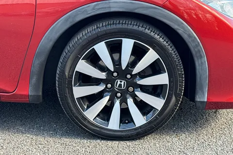 11 of 50 for Honda Civic 1.8 i-VTEC SE Plus Euro 5 (s/s) 5dr