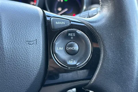 39 of 50 for Honda Civic 1.8 i-VTEC SE Plus Euro 5 (s/s) 5dr