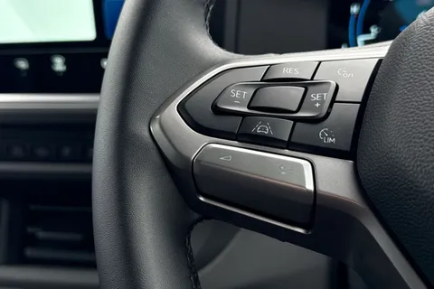 MF26EOV Volkswagen Transporter SWB 150PS AUTO Thumbnail #37