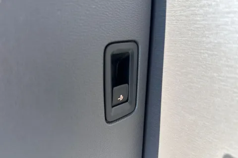 DA26EZL Volkswagen California Ocean T7 SWB 150 PS DSG - 19' Wheels /Tow Package Thumbnail #36