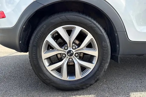 11 of 67 for Kia Sportage 1.6 GDi EcoDynamics Axis Edition 2WD Euro 6 (s/s) 5dr