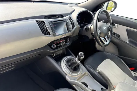 15 of 67 for Kia Sportage 1.6 GDi EcoDynamics Axis Edition 2WD Euro 6 (s/s) 5dr