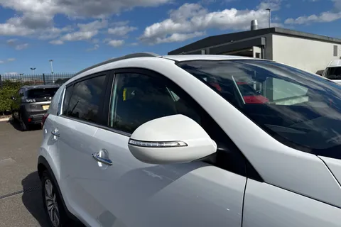 28 of 67 for Kia Sportage 1.6 GDi EcoDynamics Axis Edition 2WD Euro 6 (s/s) 5dr