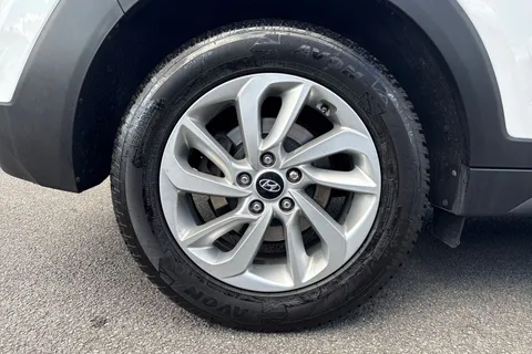 EO18FLM Hyundai Tucson 1.6 GDi Blue Drive SE 5dr 2WD Thumbnail #6