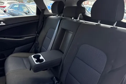 EO18FLM Hyundai Tucson 1.6 GDi Blue Drive SE 5dr 2WD Thumbnail #13