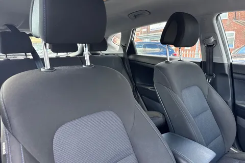 EO18FLM Hyundai Tucson 1.6 GDi Blue Drive SE 5dr 2WD Thumbnail #20