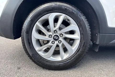 EO18FLM Hyundai Tucson 1.6 GDi Blue Drive SE 5dr 2WD Thumbnail #21