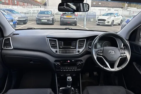 EO18FLM Hyundai Tucson 1.6 GDi Blue Drive SE 5dr 2WD Thumbnail #26