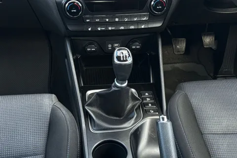 EO18FLM Hyundai Tucson 1.6 GDi Blue Drive SE 5dr 2WD Thumbnail #27