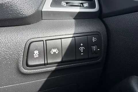 EO18FLM Hyundai Tucson 1.6 GDi Blue Drive SE 5dr 2WD Thumbnail #37