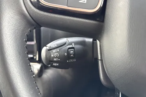 CY71NKK Citroën C3 1.2 PureTech Shine Plus Euro 6 (s/s) 5dr Thumbnail #39