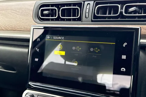 CY71NKK Citroën C3 1.2 PureTech Shine Plus Euro 6 (s/s) 5dr Thumbnail #46