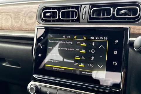 CY71NKK Citroën C3 1.2 PureTech Shine Plus Euro 6 (s/s) 5dr Thumbnail #50