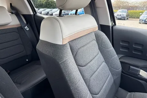 CY71NKK Citroën C3 1.2 PureTech Shine Plus Euro 6 (s/s) 5dr Thumbnail #57