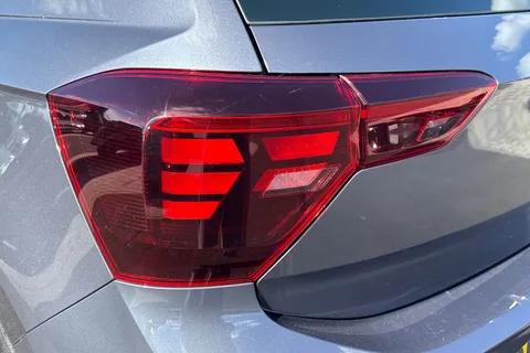 MJ72LNG Volkswagen Polo 1.0 TSI Life 5dr **REAR CAMERA** Thumbnail #7